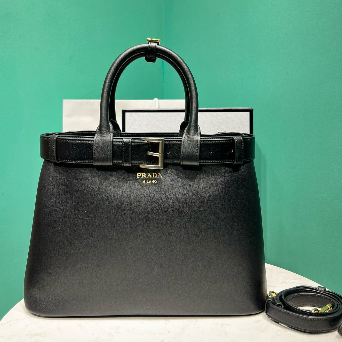 pra buckle medium 35cm black calfskin gold hardware mysite