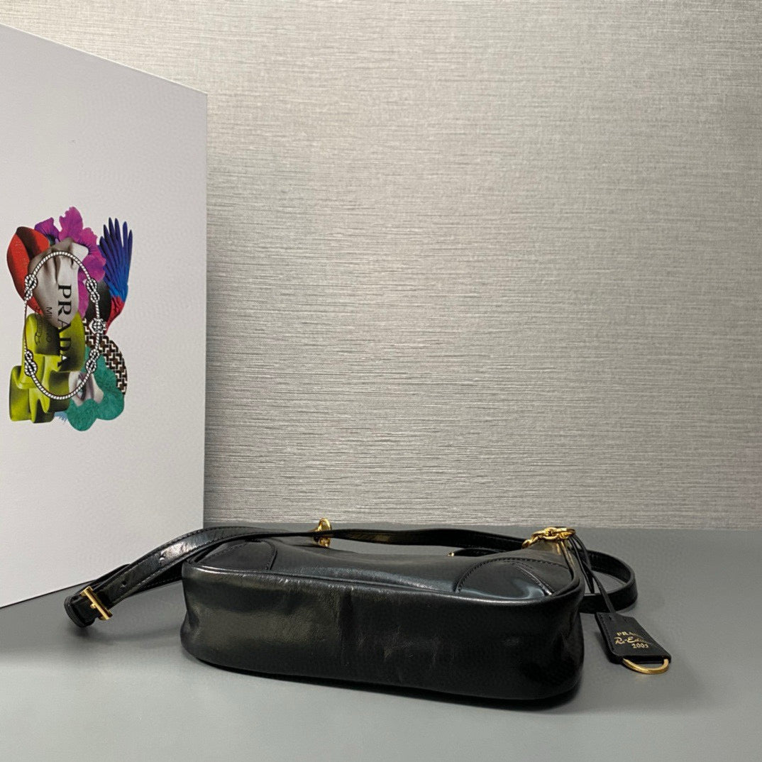 pra hobo bag 22cm re-edition 2005 black calfskin mysite