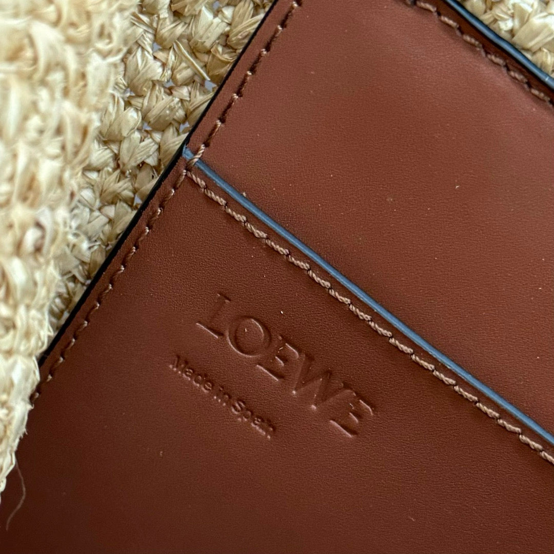 LOE MEDIUM 30 FONT TOTE IN NATURAL RAFFIA mysite