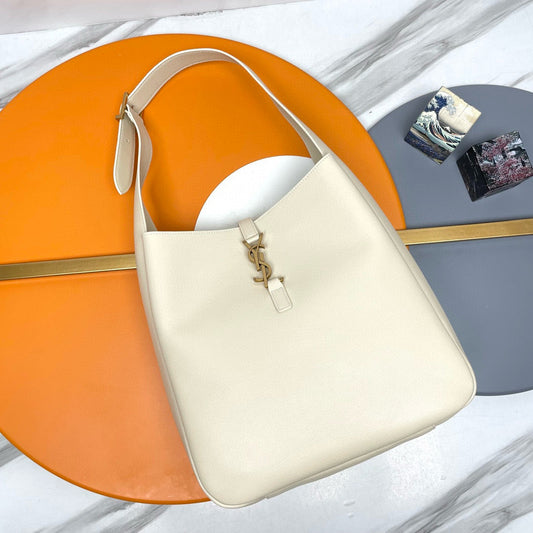 Le 5 a 7 Supple Large hobo bag in ivory leather ghw mysite