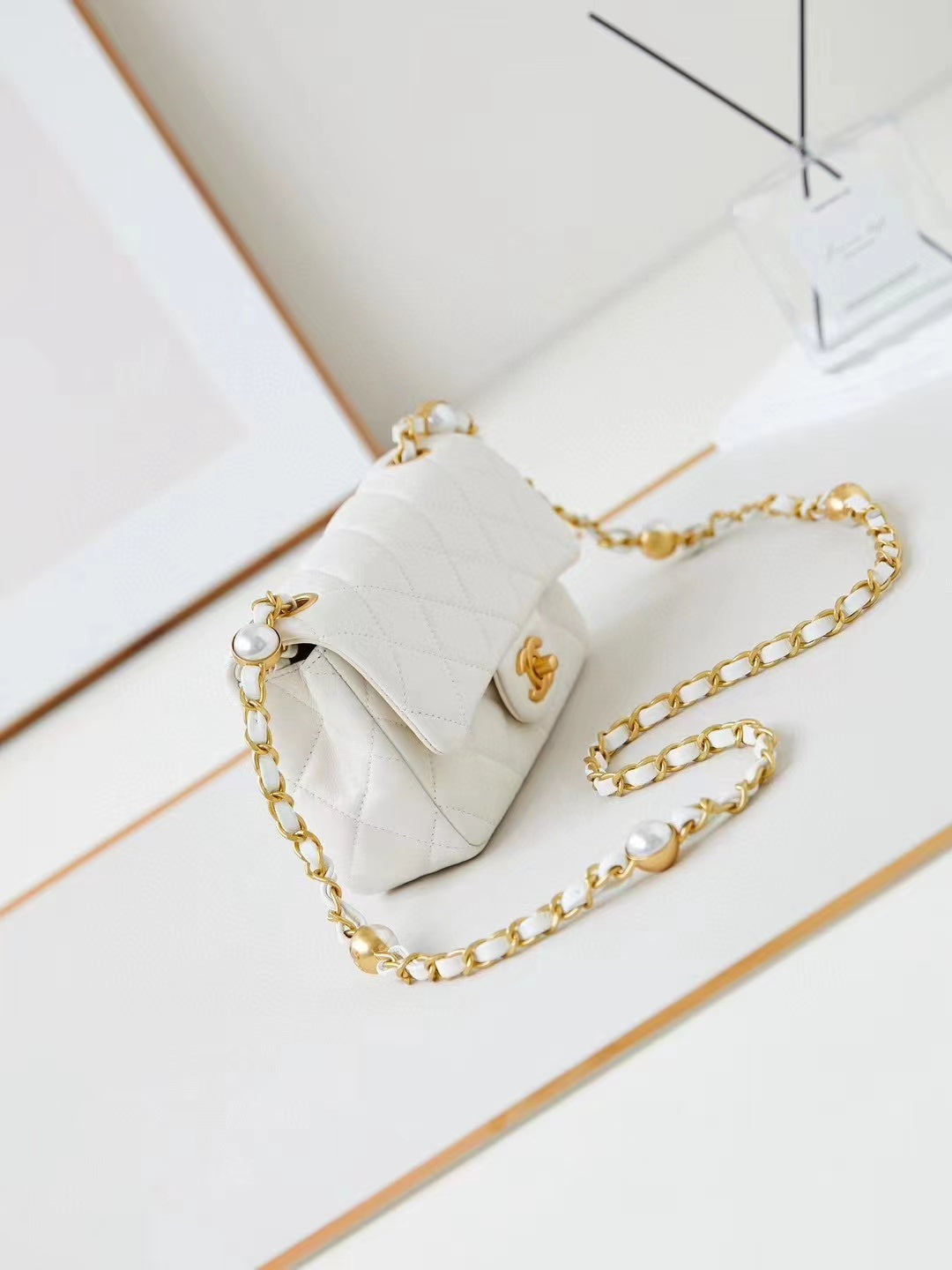 CC 24F Flap Bag White Lambskin Pearl Gold Hardware mysite
