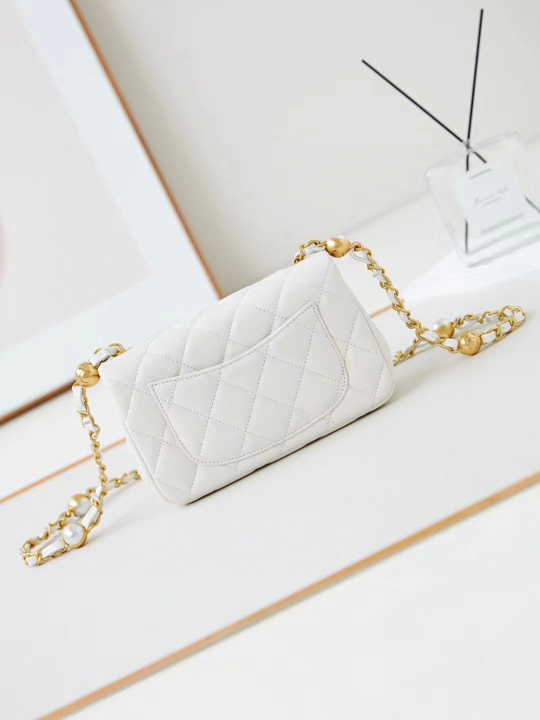 CC 24F Flap Bag White Lambskin Pearl Gold Hardware mysite
