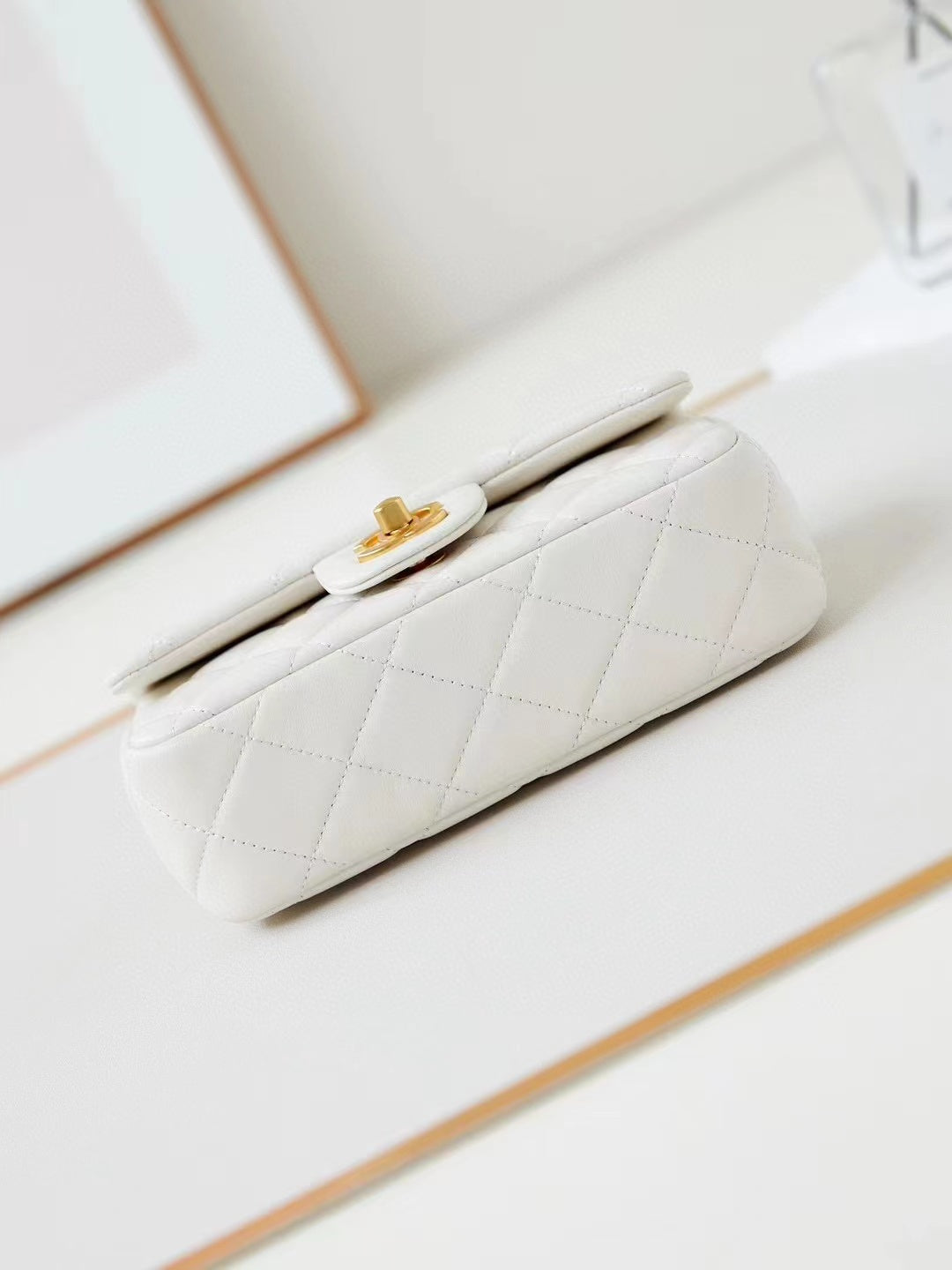 CC 24F Flap Bag White Lambskin Pearl Gold Hardware mysite