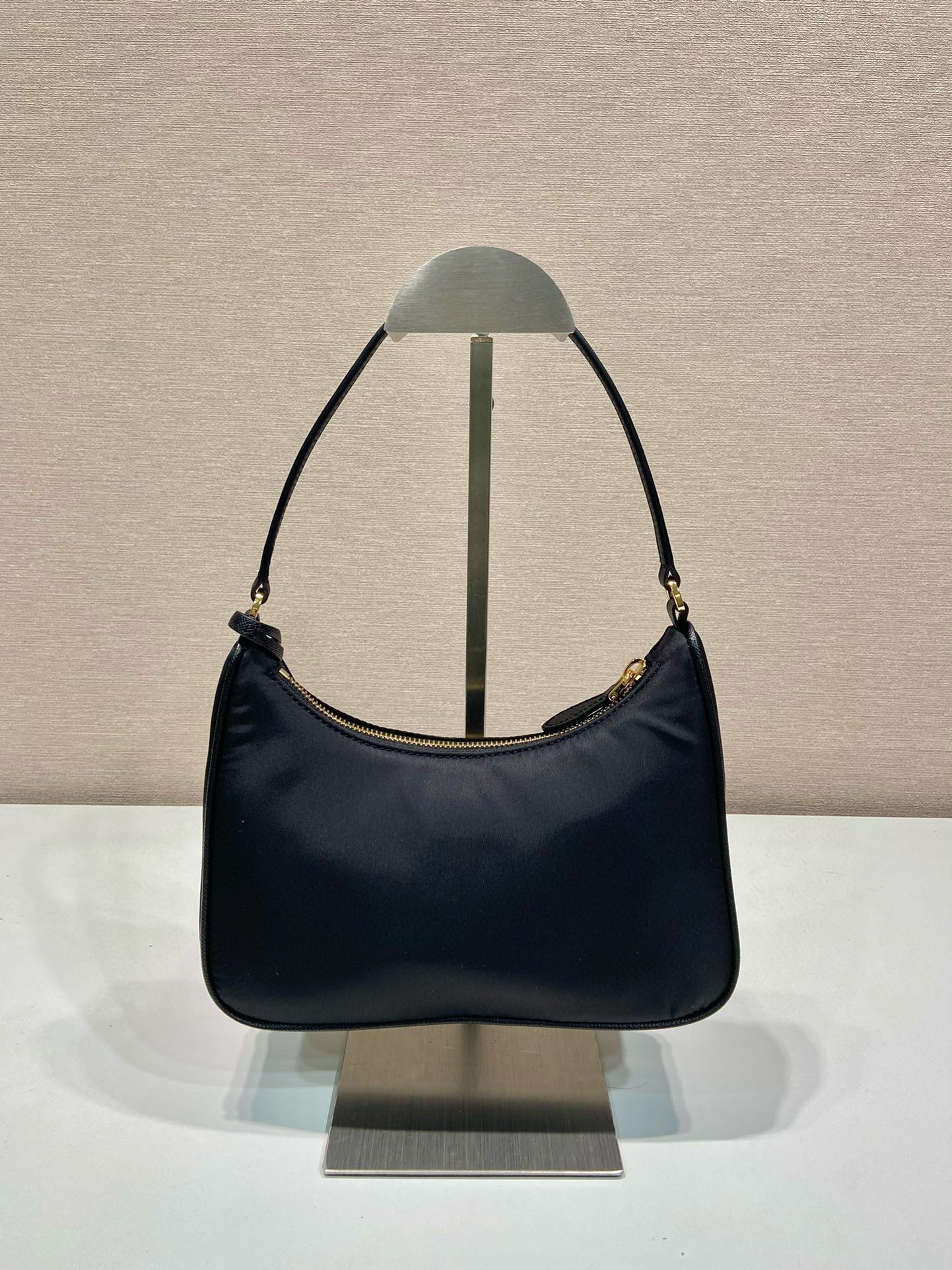 Prada Re-Edition 2005 Black Re-Nylon and Saffiano mini bag mysite