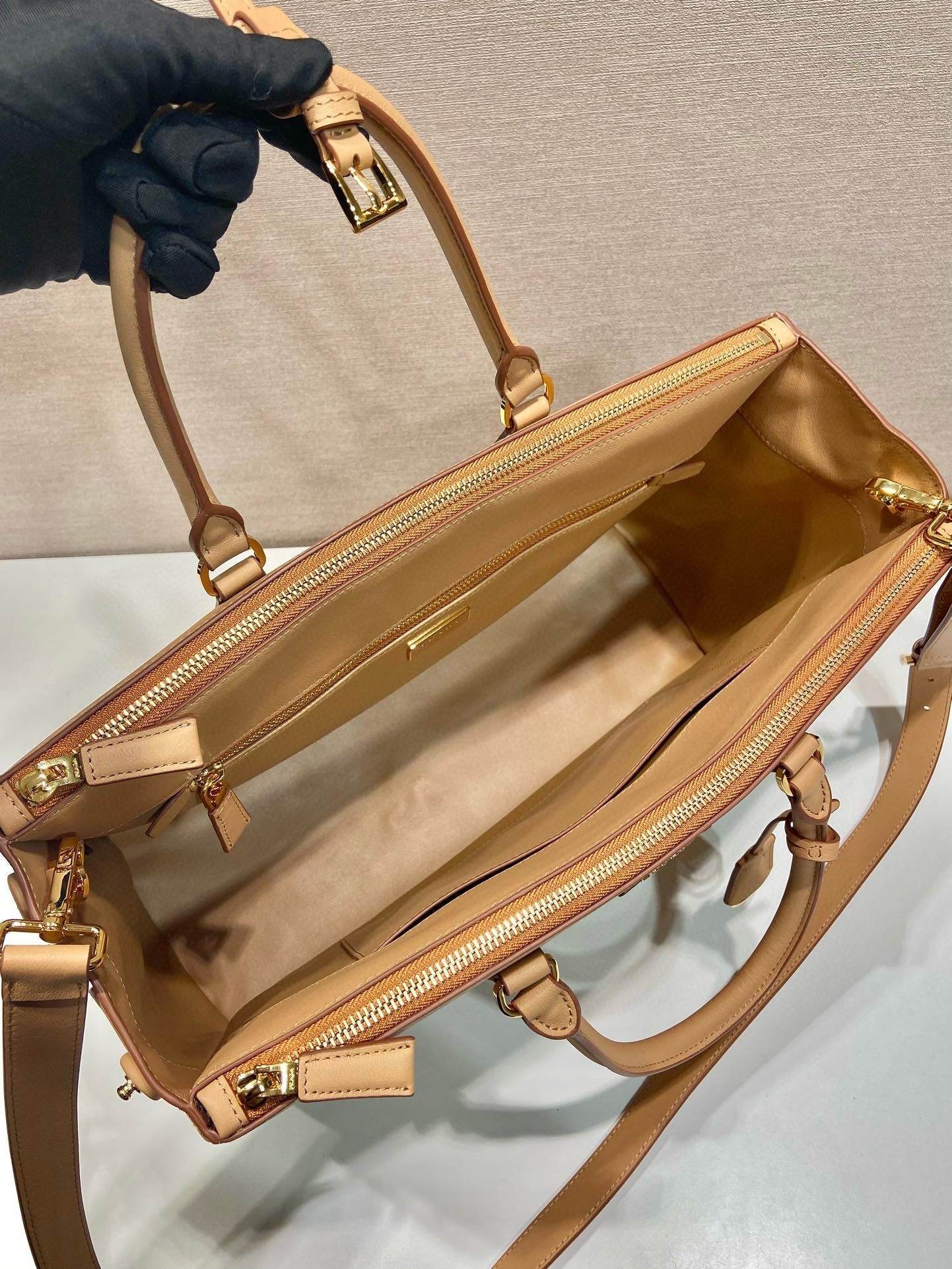 Large Prada Galleria Saffiano leather bag Sand Beige mysite