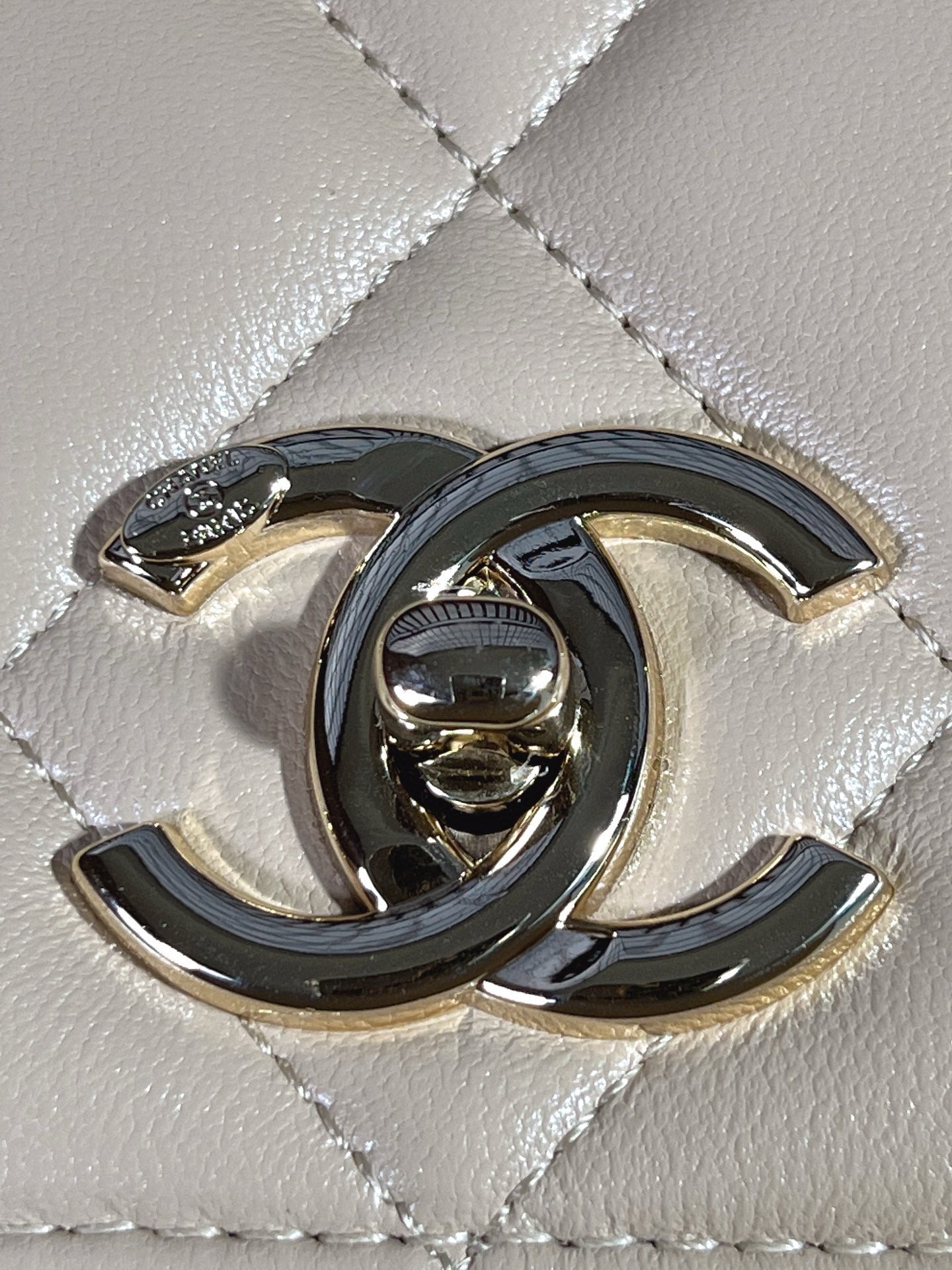 CC TRENDY 25CM BEIGE LAMBSKIN LIGHT GOLD HARDWARE mysite