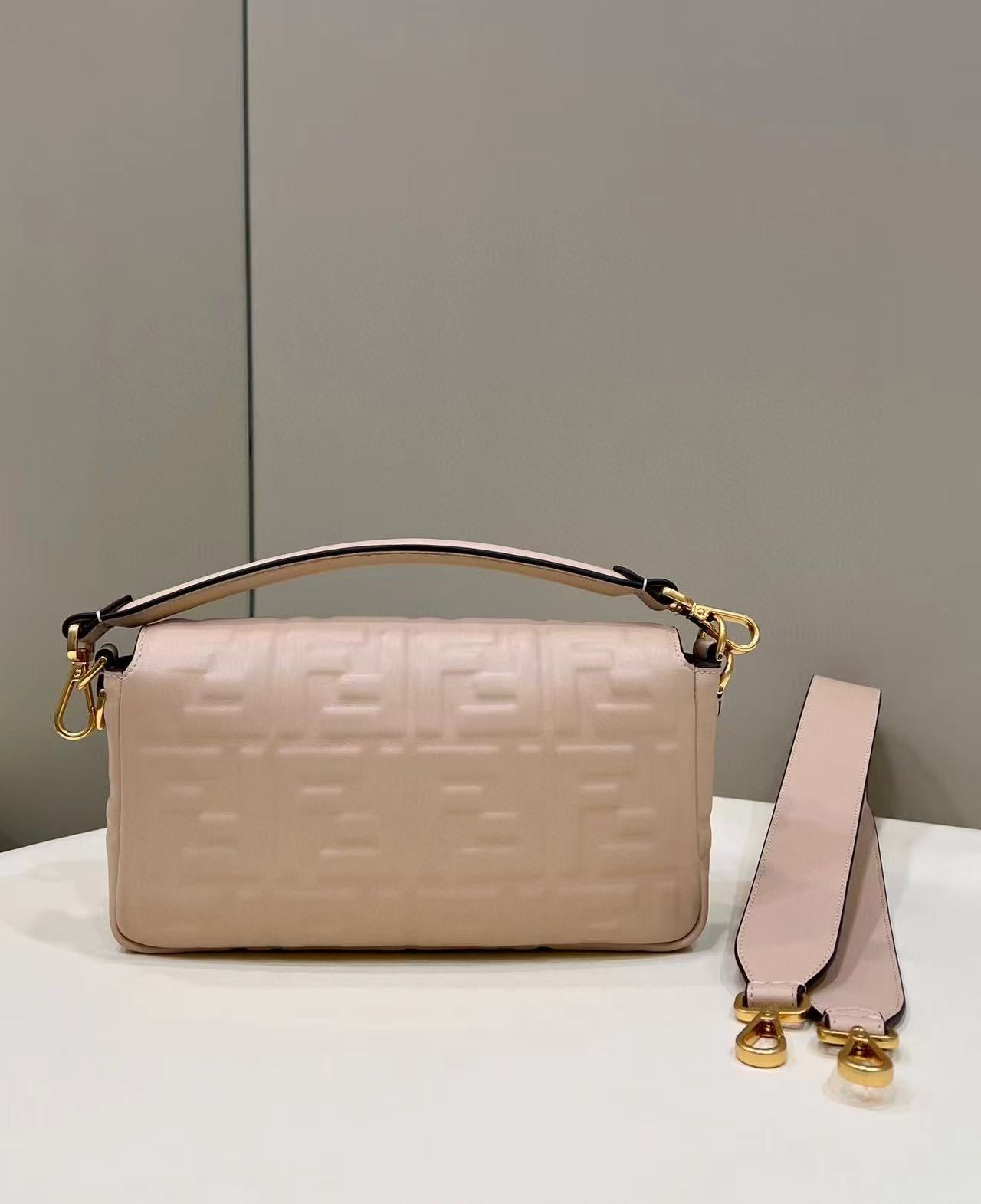 Baguette 27cm Beige Lambskin Gold Hardware mysite