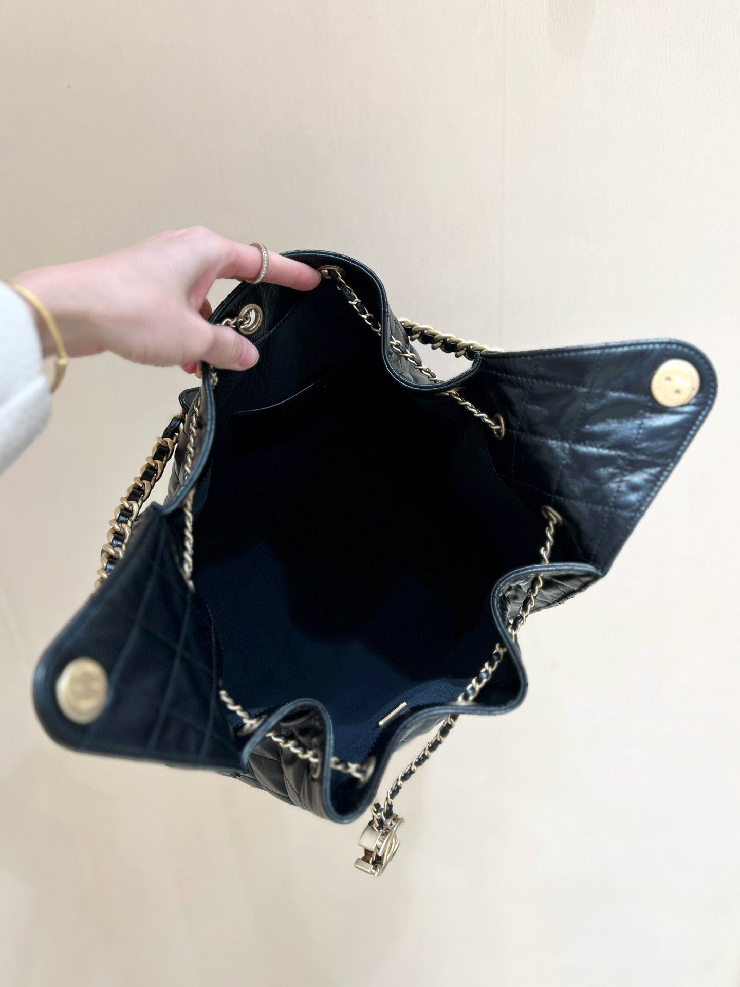CC 25C Hobo Bag Large 40cm Balck Polished Calfskin Gold Hardware mysite