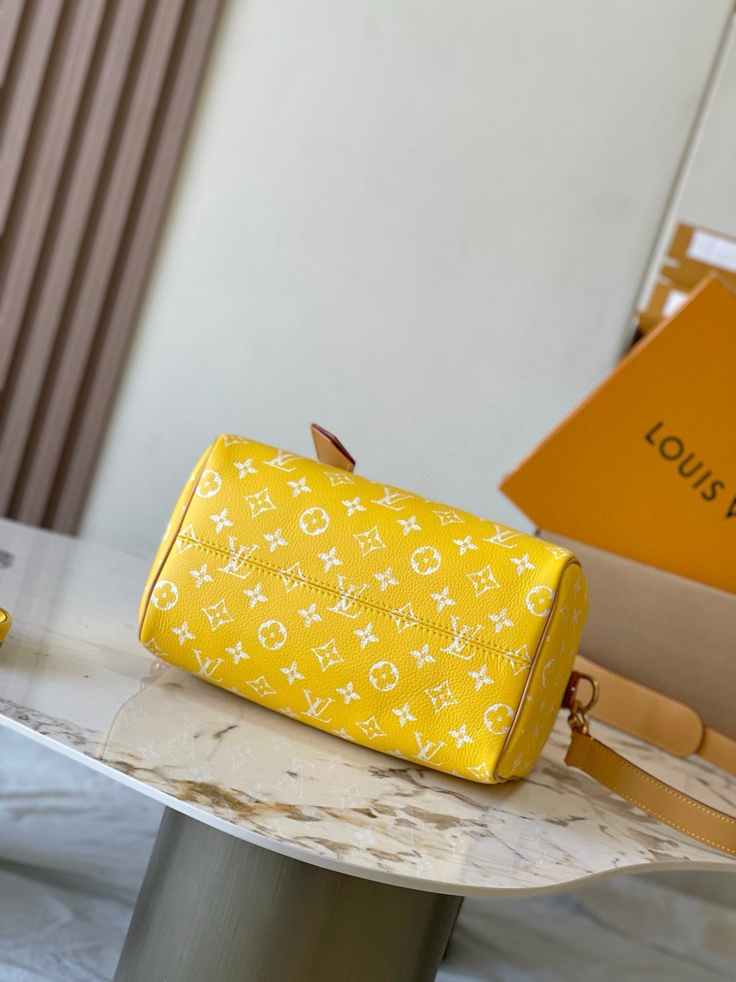 speedy p9 bandouliere 25cm yellow calfskin mysite