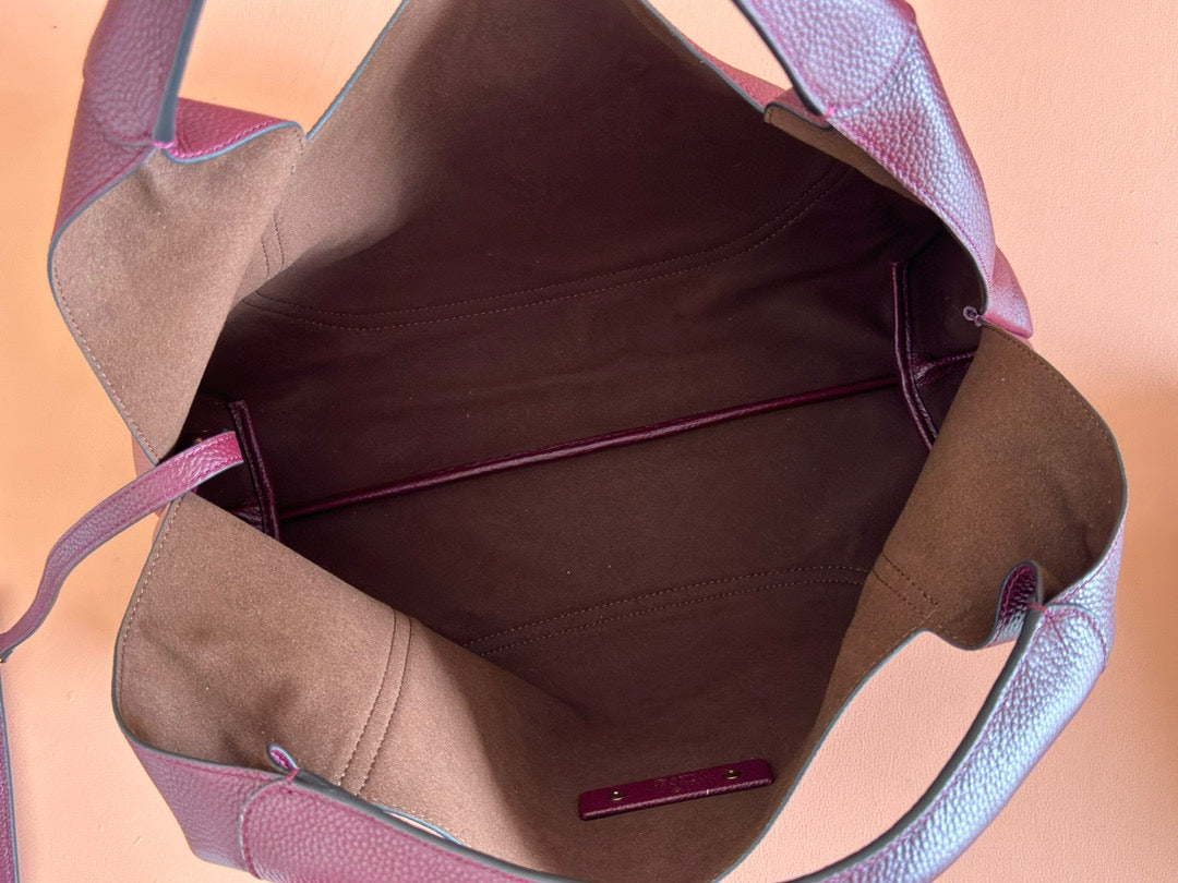 GG Softbit Shoulder Bag 46cm Burgundy Grained Calfskin Gold Hardware mysite