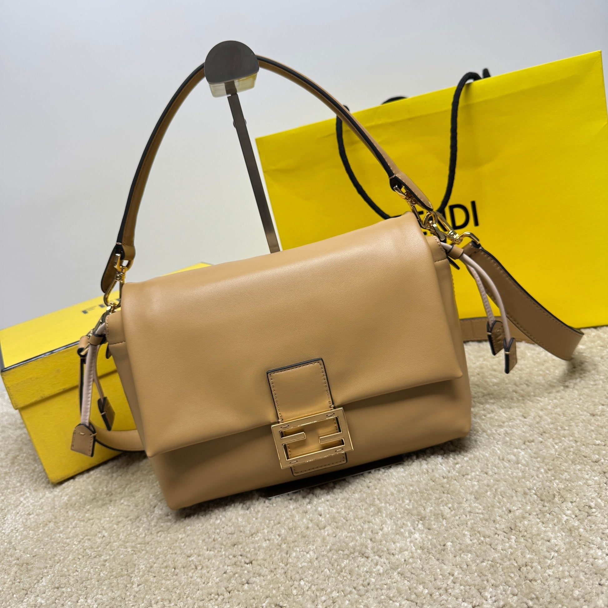 Mamma Baguette Medium Bag 26.5cm Light Brown Lambskin Gold Hardware mysite