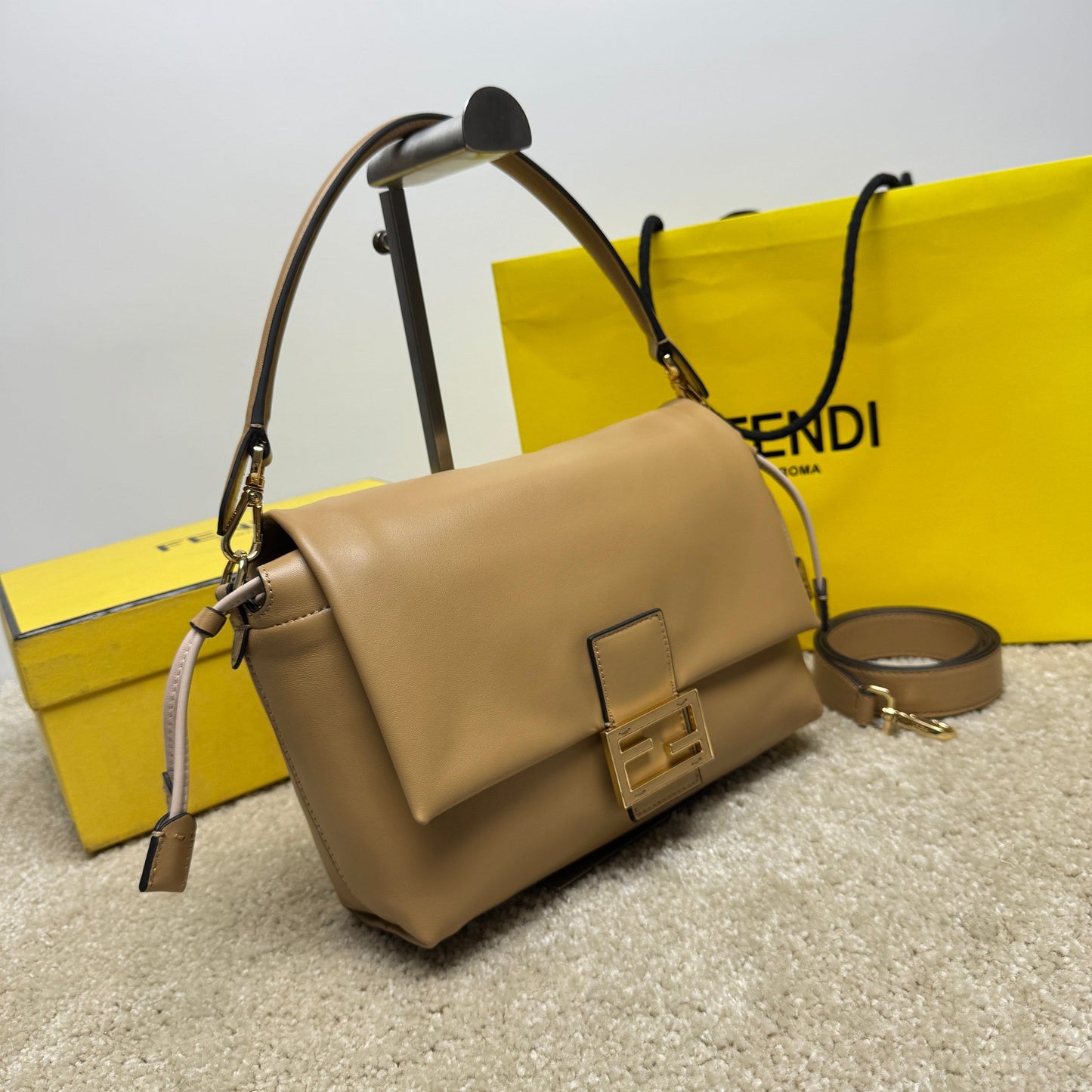 Mamma Baguette Medium Bag 26.5cm Light Brown Lambskin Gold Hardware mysite