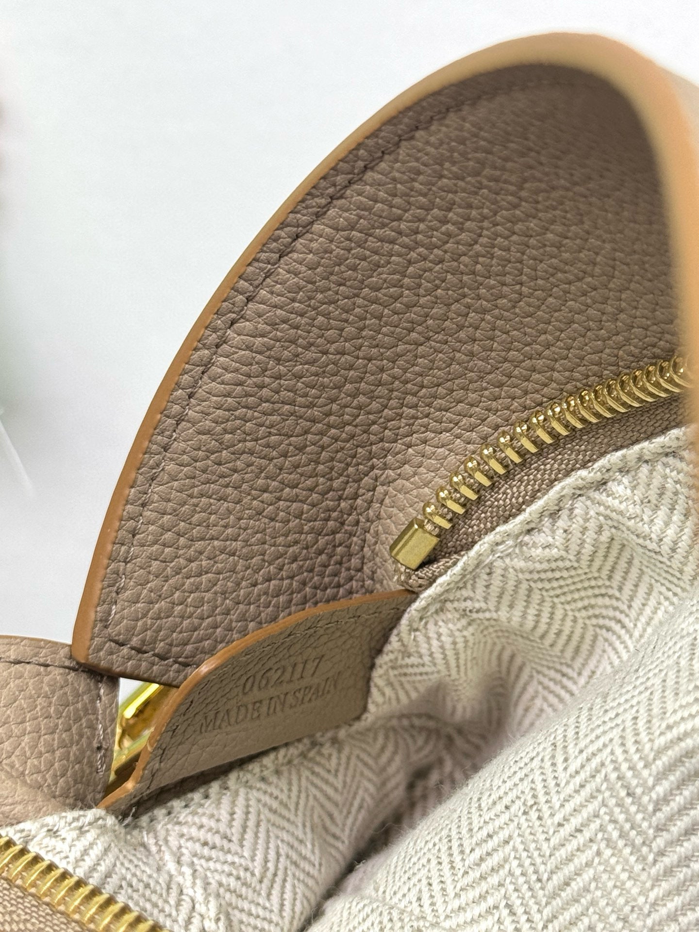 Loewe Small Puzzle Bag in Sand Soft Grained Calfskin mysite