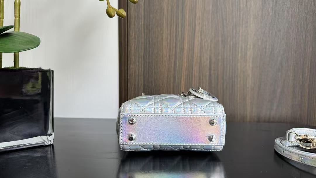 CD MINI LADY 12 SILVER PATENT LAMBSKIN mysite