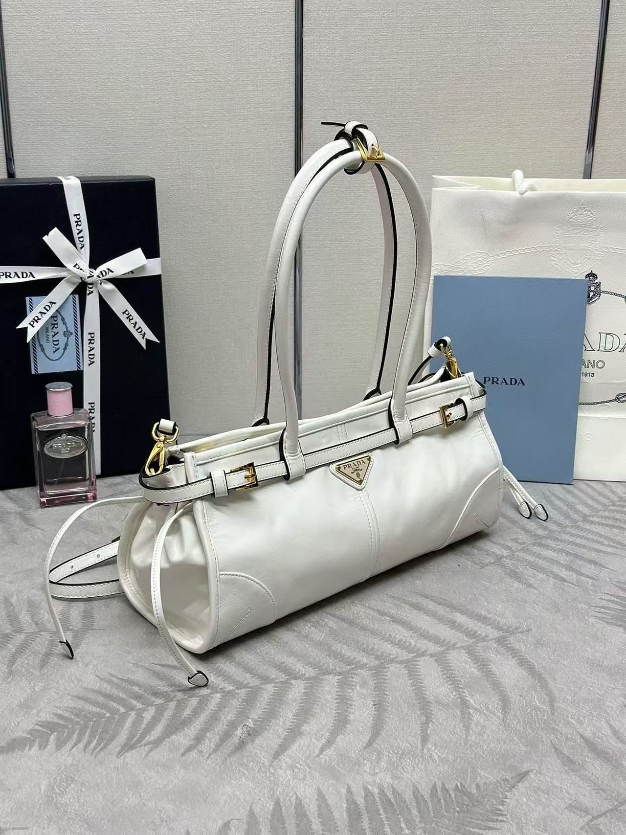 Prada Bonnie Medium Handbag 32cm White Calfskin mysite