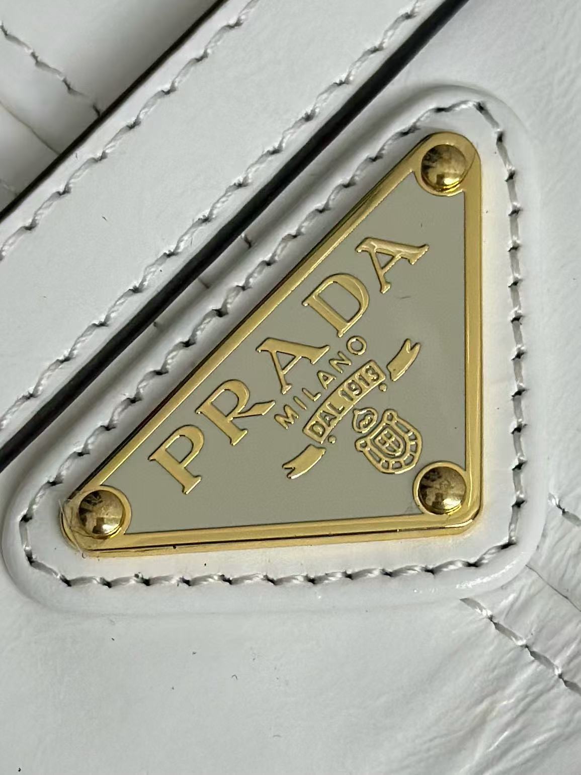 Prada Bonnie Medium Handbag 32cm White Calfskin mysite