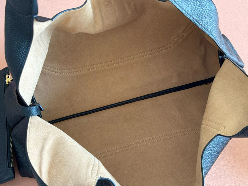 GG Softbit Shoulder Bag 46cm Black Grained Calfskin Gold Hardware mysite