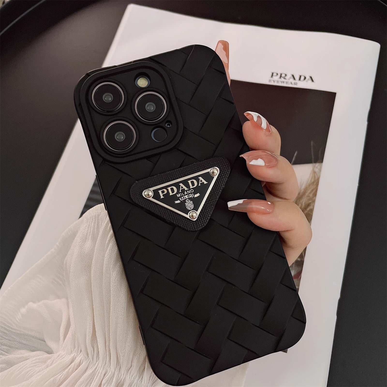 PRADA BLACK RIBNE WEAVE IPHONE CASE mysite