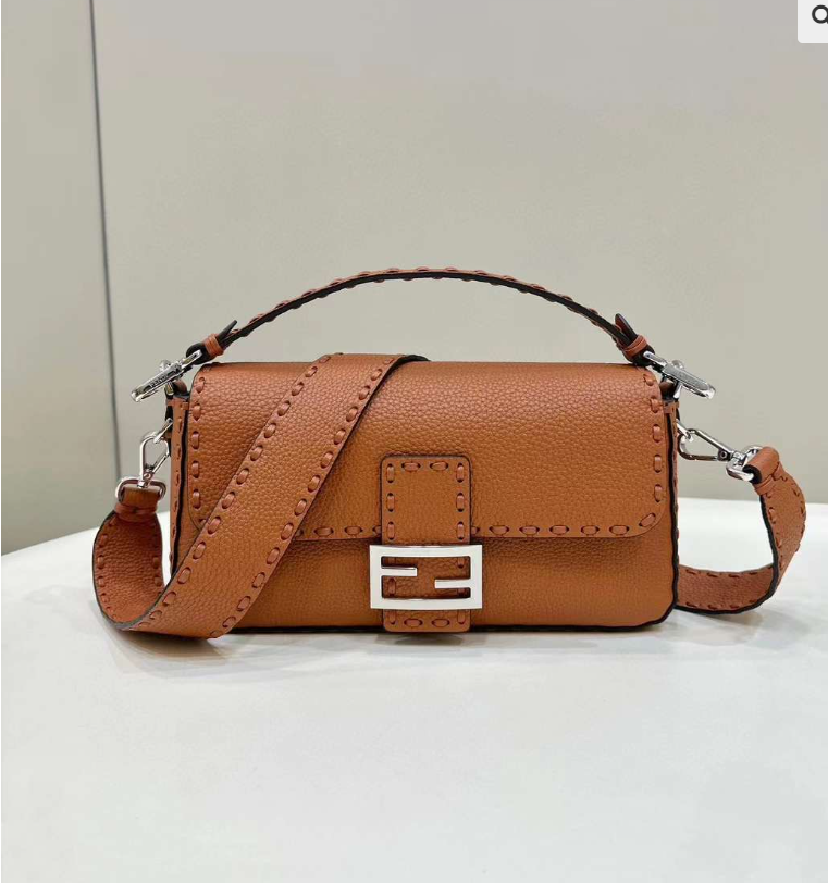 BAGUETTE 27CM TAN CALFSKIN SILVER HARDWARE mysite