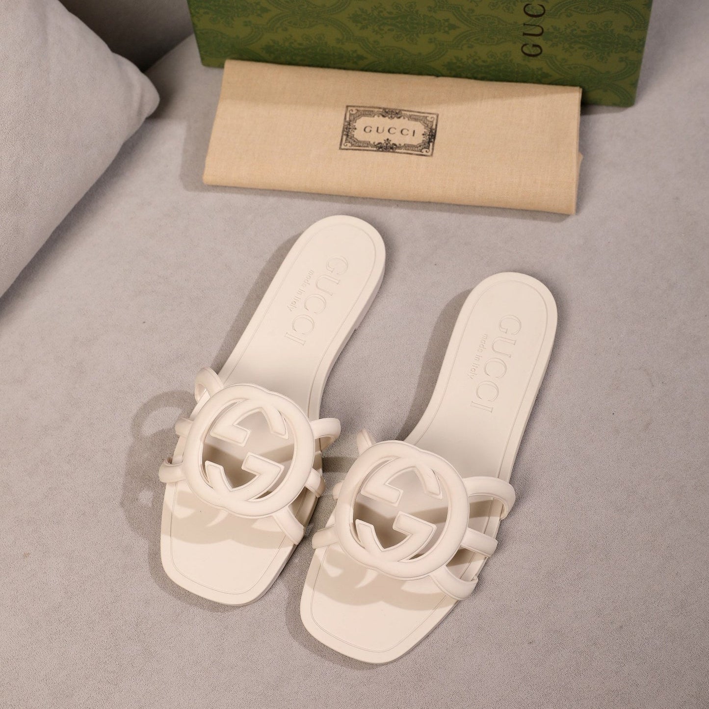Women's Interlocking Double G Slippers mysite