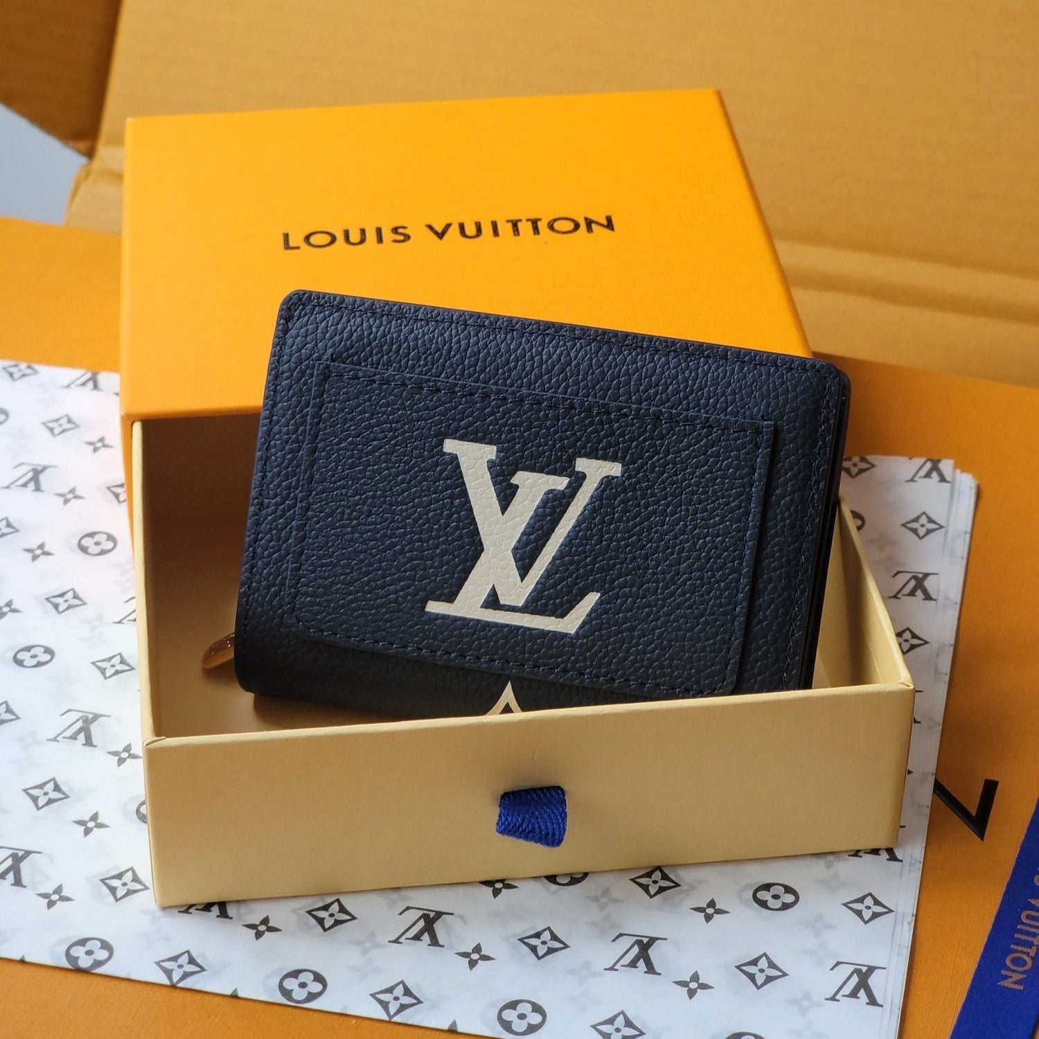 LV Cléa Wallet Purse Navy Blue Beige Cowhide mysite