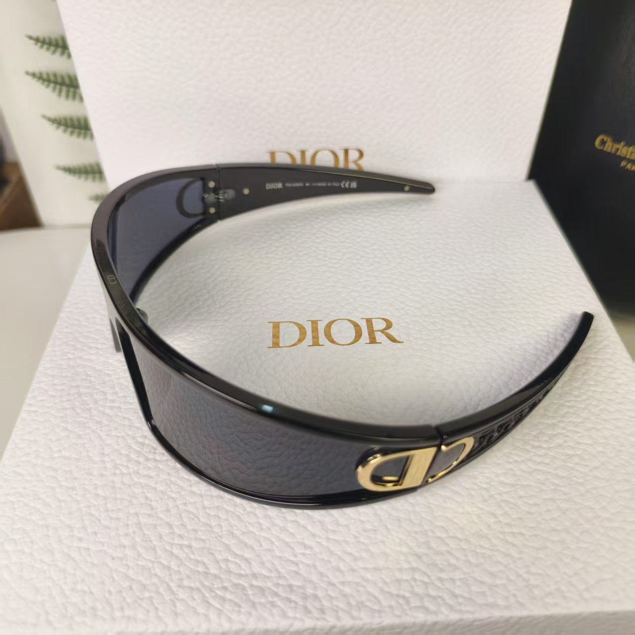 Luxury Large Frame Sunglasses Y-0882 Luxcases.shop
