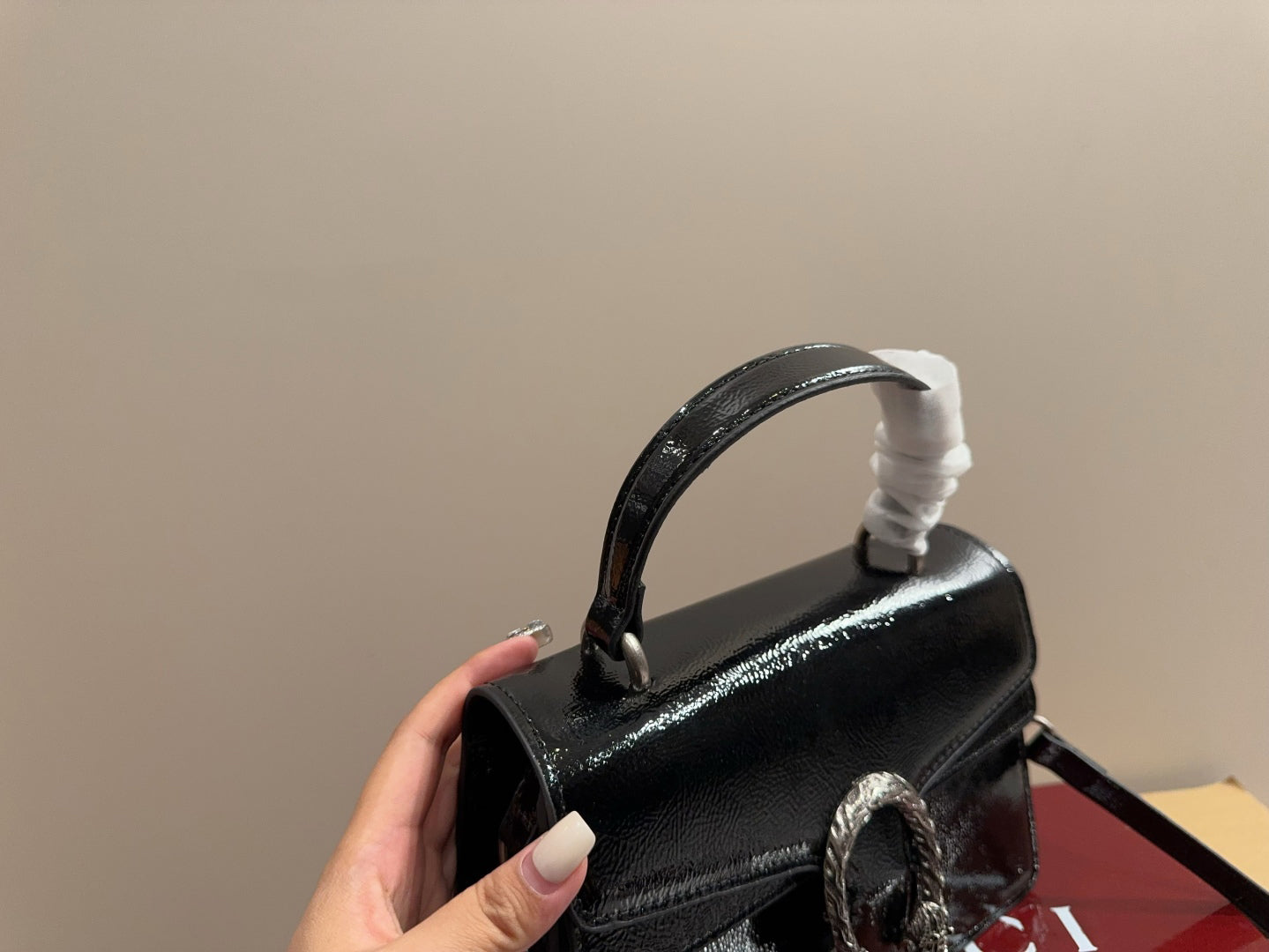 Gucci Glossy Black Handbag Crossbody 24x17cm mysite