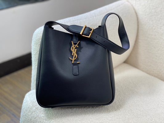 YSL Le 5 A 7 Supple Small Grained Leather Black 23 x 22 x 8.5cm mysite