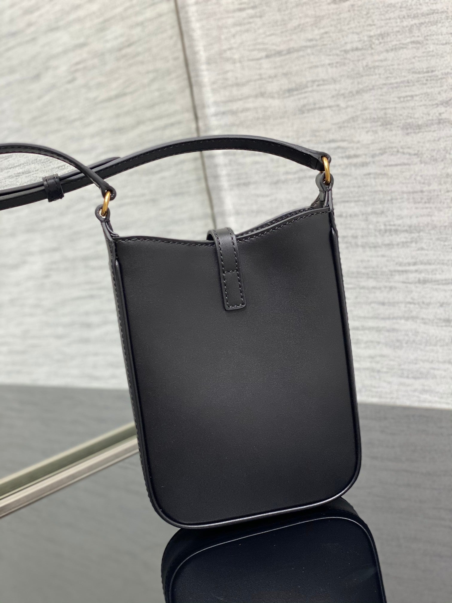 YSL Le 5 A 7 Mini Black Bag - 13x20x4cm mysite
