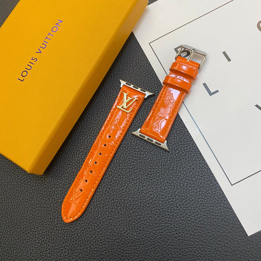 GLOSSY LEATHER APPLE WATCH STRAP LUXURY METAL LOGOs-1 mysite