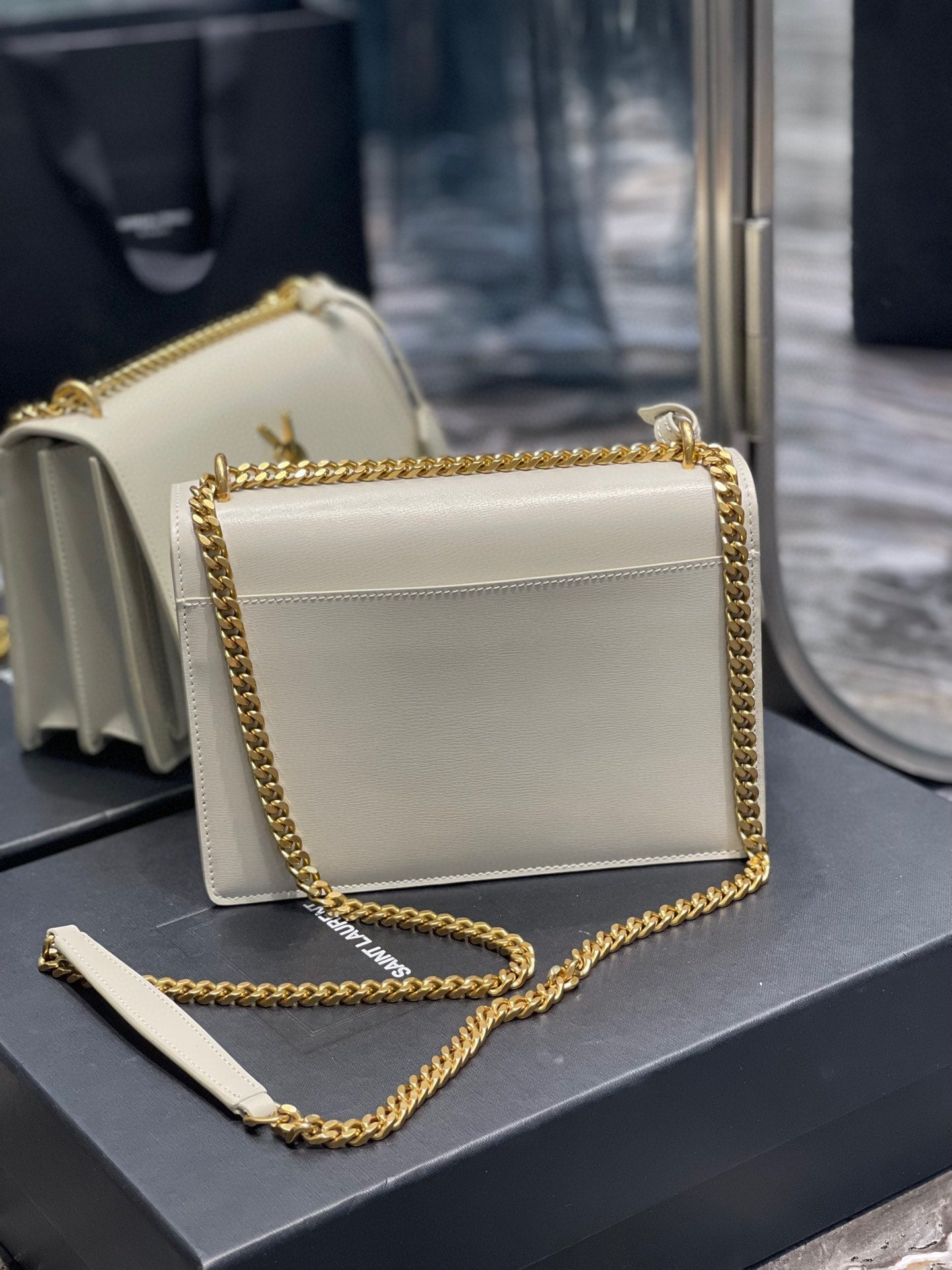 YSL Medium Sunset Bag 22 White Lambskin Gold Tone 22 x 16 x 8cm mysite