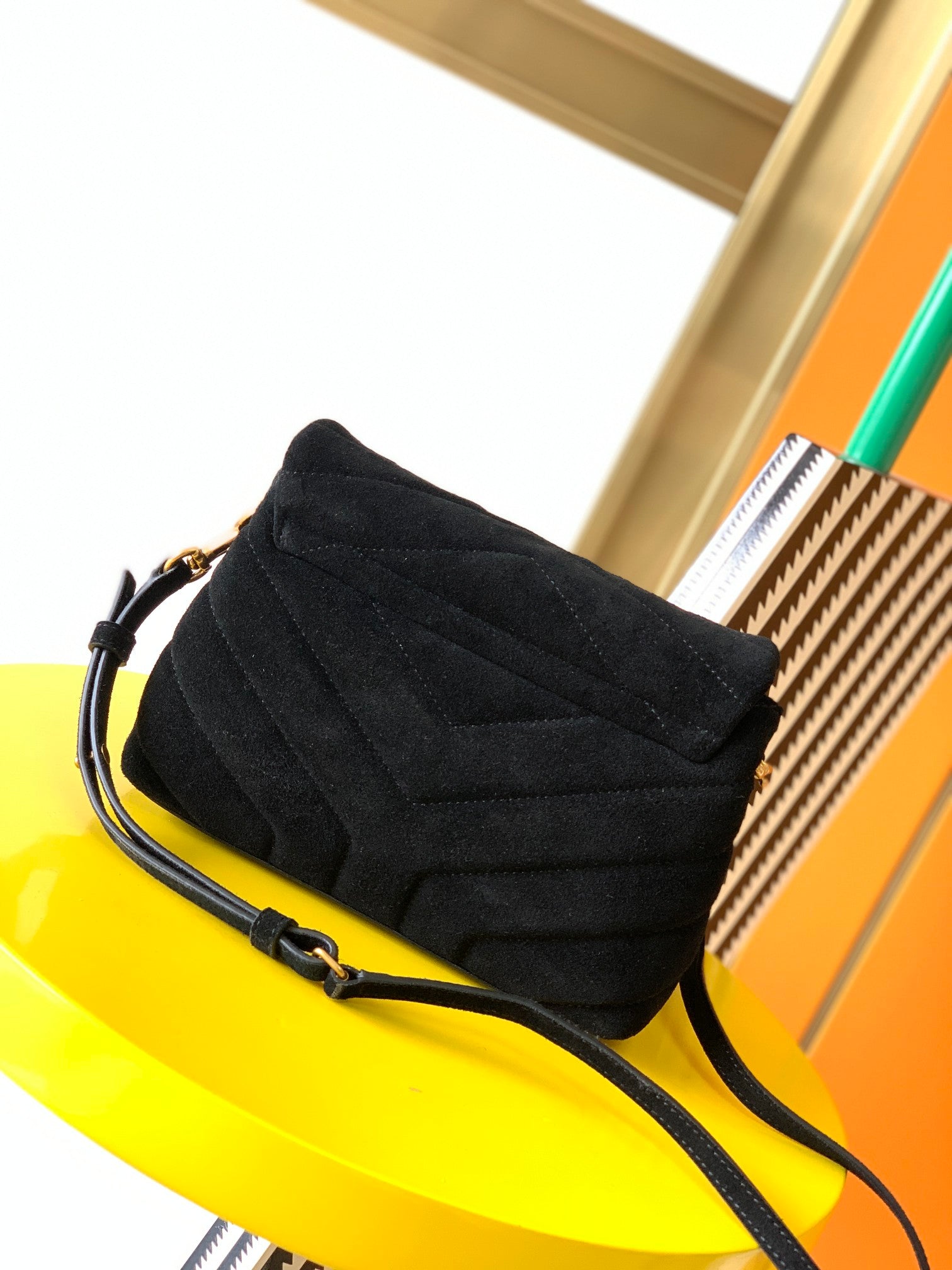 YSL Loulou 20 Black Velvet  20x14x7cm mysite