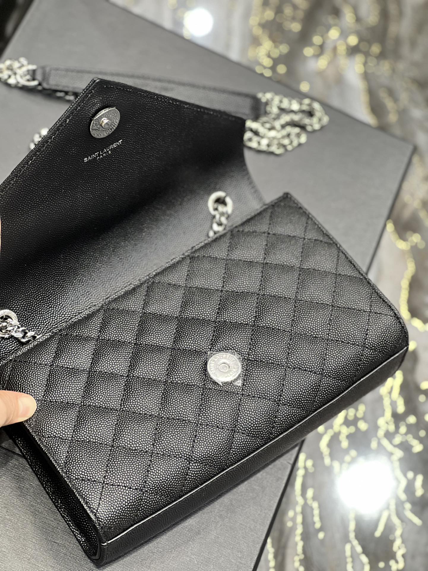 Ysl Envelope Bag 21cm 526286 02 mysite