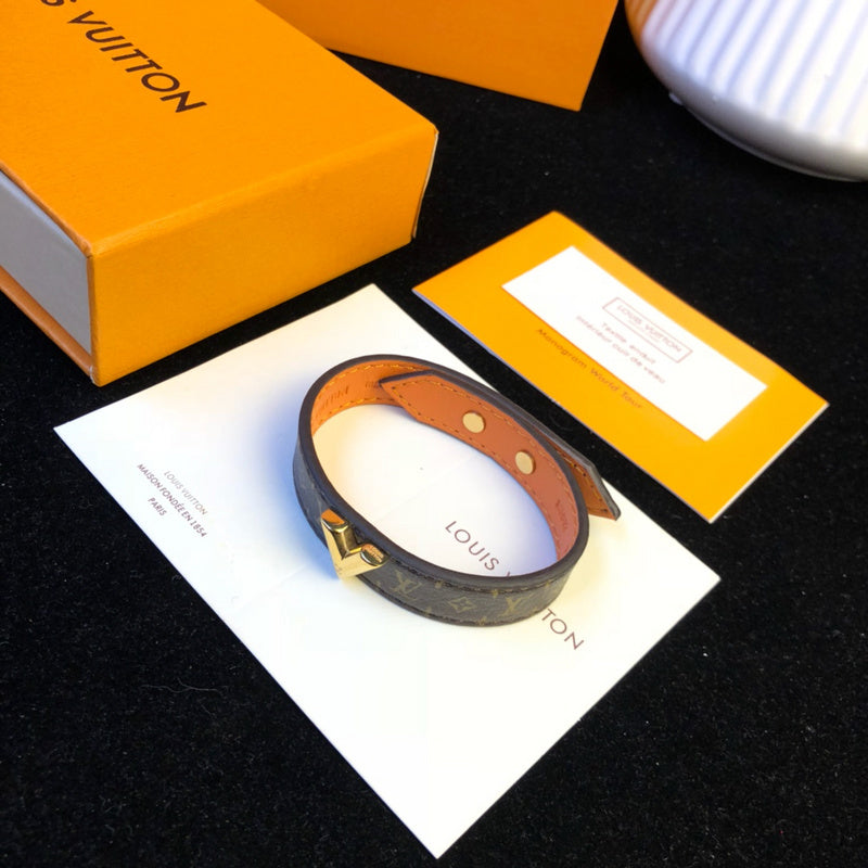 Bracelet Luxury  19CM Luxcases.shop