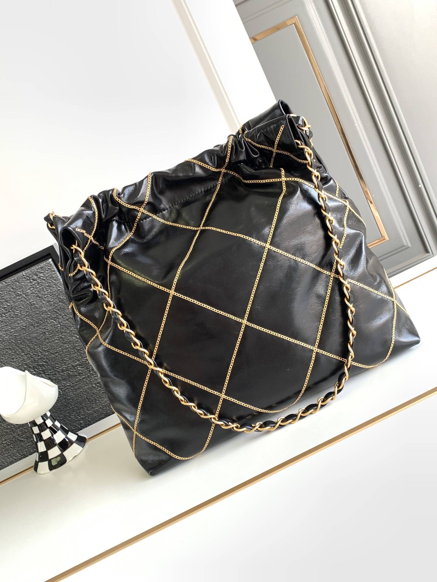 Chanel 22 Handbag 23B Shiny Calfskin Black Chain Quilt 35  x 37 x 7 cm mysite