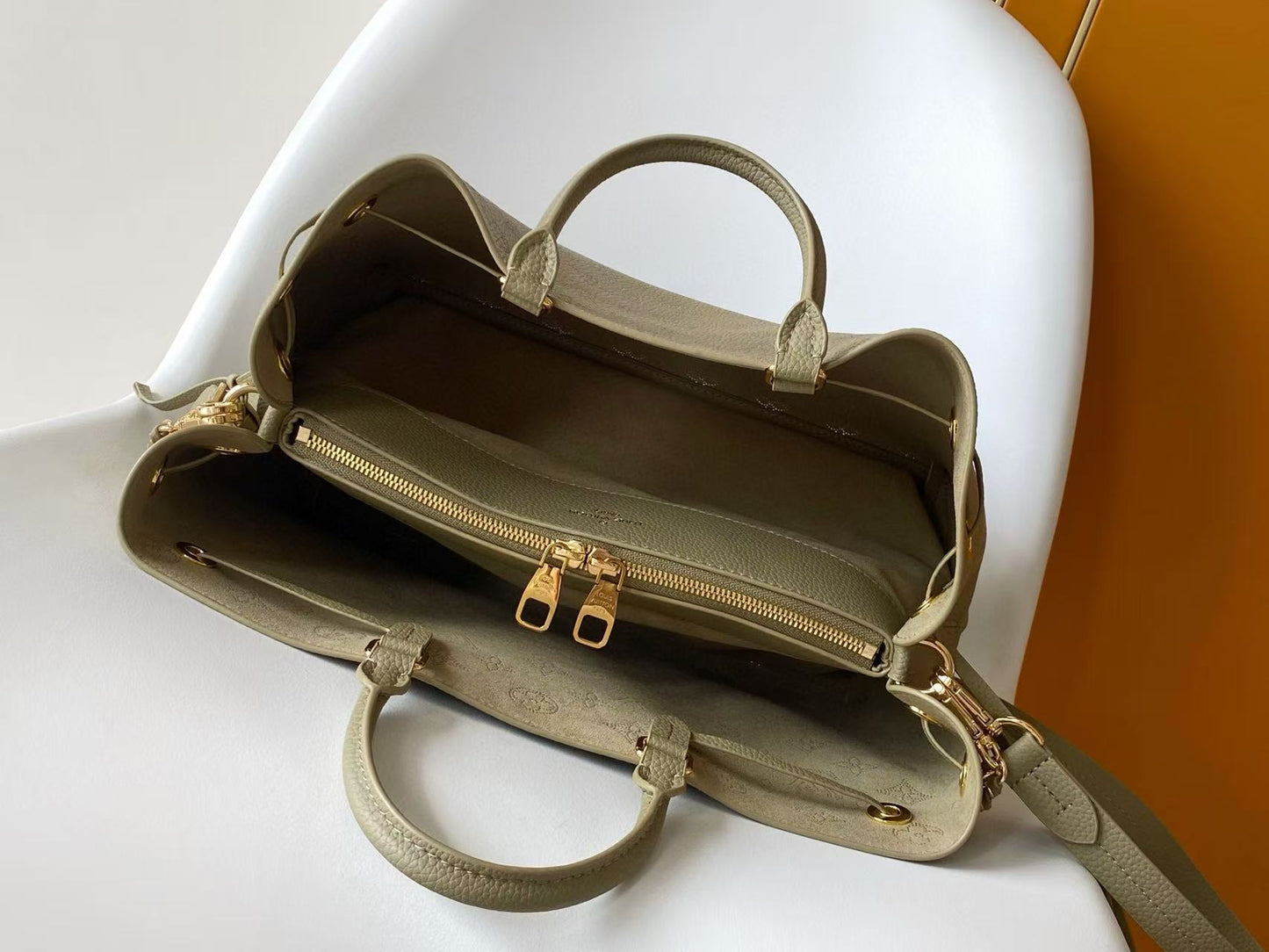 BELLA TOTE 32 IN ROSEMARY PERFORATED CALFSKIN GOLD HARDWARE mysite