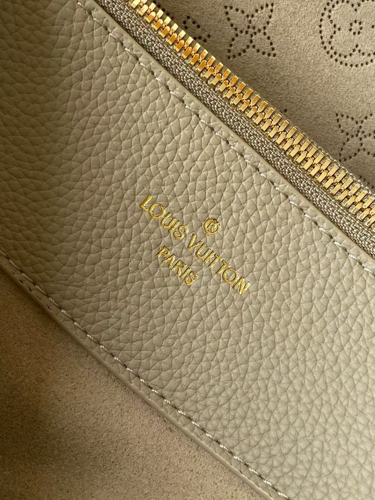 BELLA TOTE 32 IN ROSEMARY PERFORATED CALFSKIN GOLD HARDWARE mysite