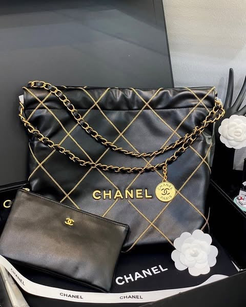 Chanel 22 Handbag 23B Shiny Calfskin Black Chain Quilt 35  x 37 x 7 cm mysite