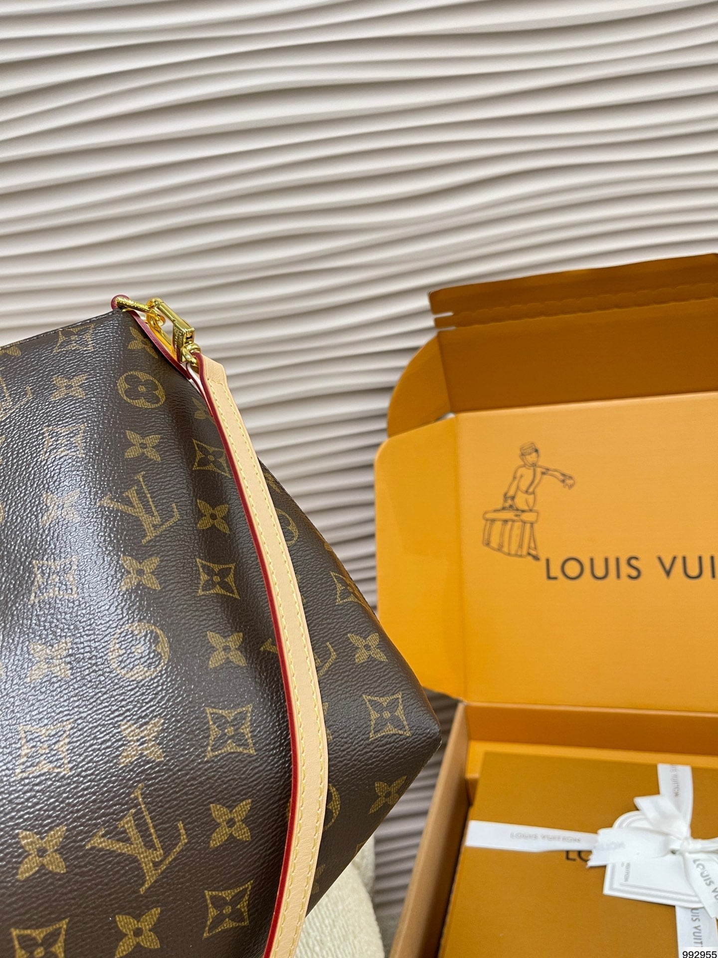 Louis Vuitton 21st Century Monogram Boetie PM satchel 32 x 13 x 29 cm mysite