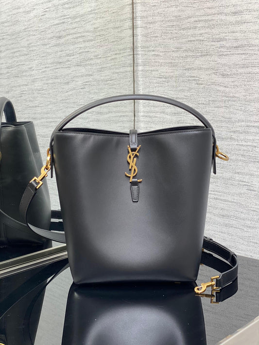 YSL Le 37 In Black Shiny Leather - 20 X 25 X 16 CM mysite