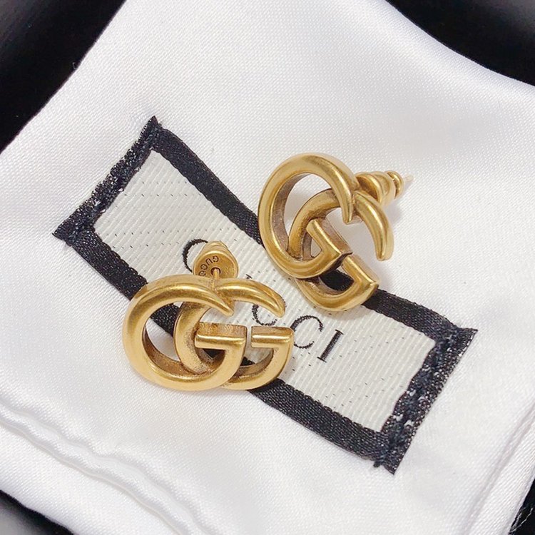 Versatile Logo Letter Stud Earrings mysite
