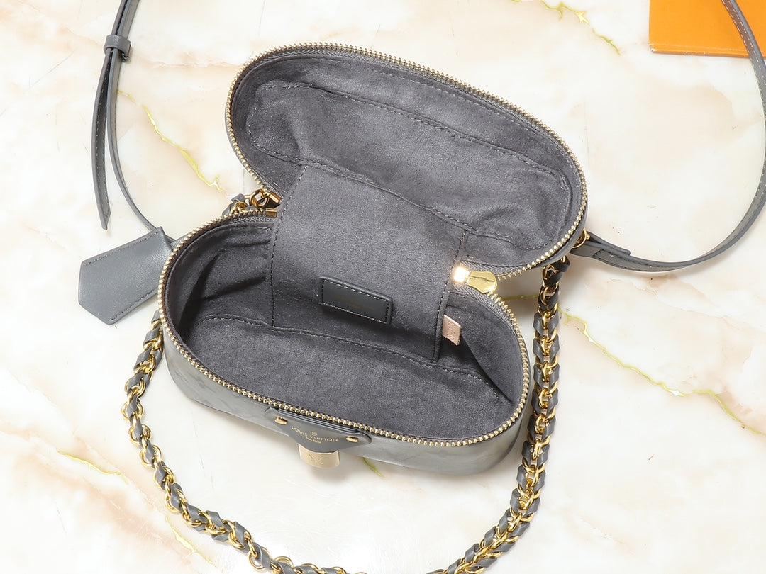 Louis Vuitton LV Vanity Chain Pouch Shoulder Bag 19¡Á11.5¡Á6.5cm mysite