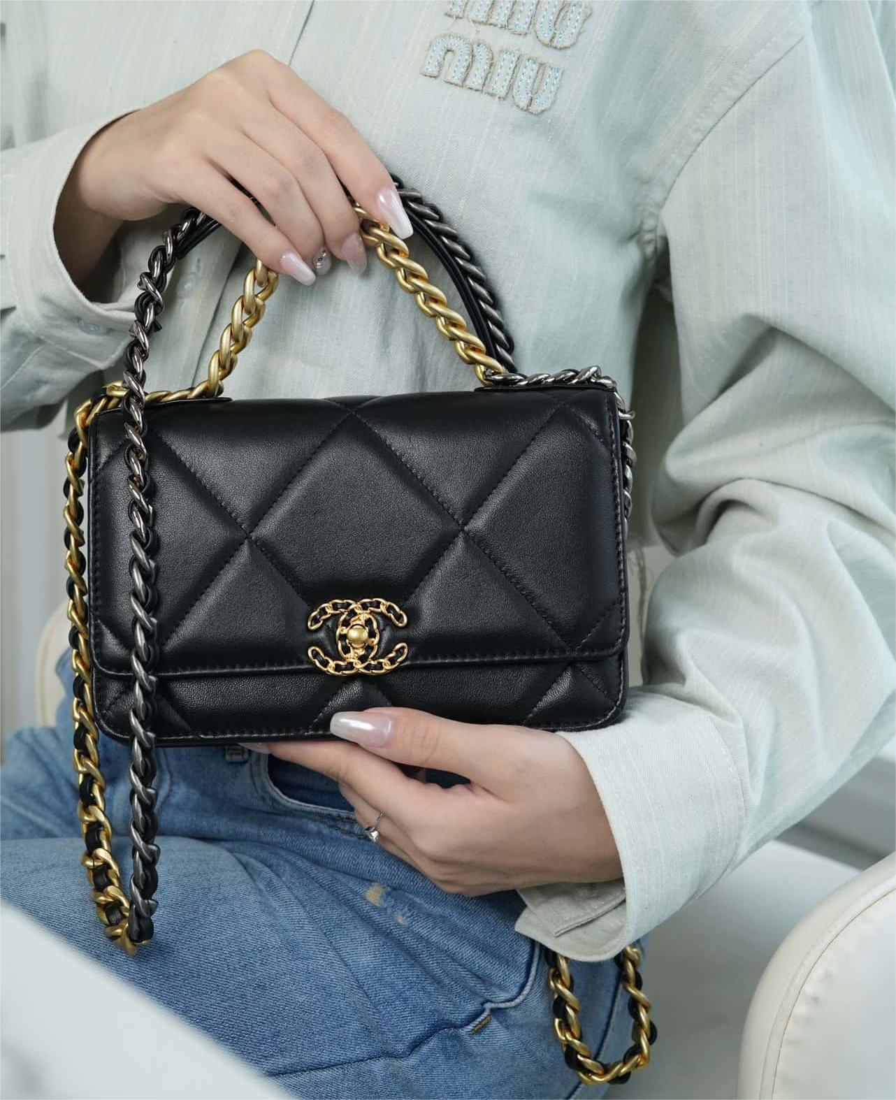 Chanel 19 WOC Wallet On Chain AP0957 BLACK Flap Bag mysite