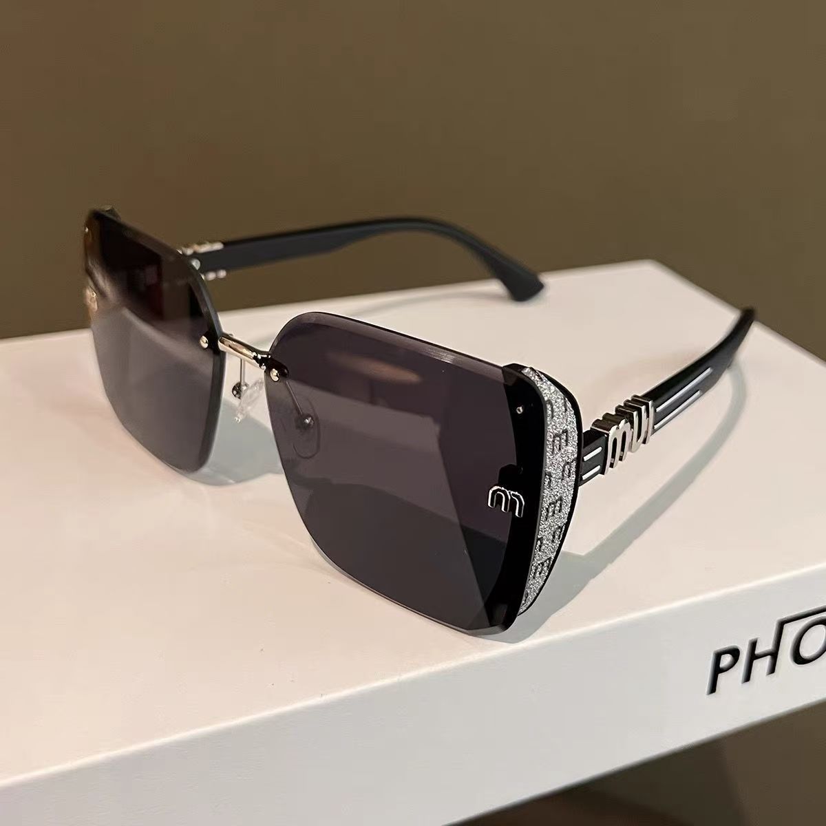 M - Stylish and Versatile High-Definition Sunglasses mysite