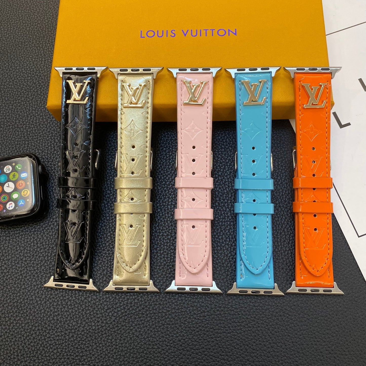 GLOSSY LEATHER APPLE WATCH STRAP LUXURY METAL LOGO mysite