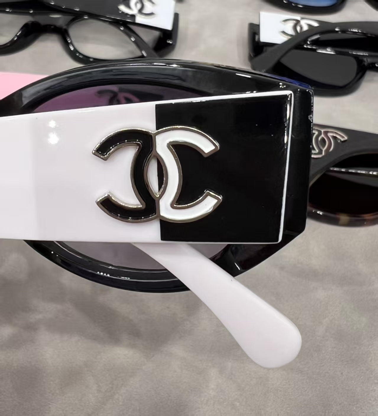 Fashion Sunglasses—5525 Luxcases.shop