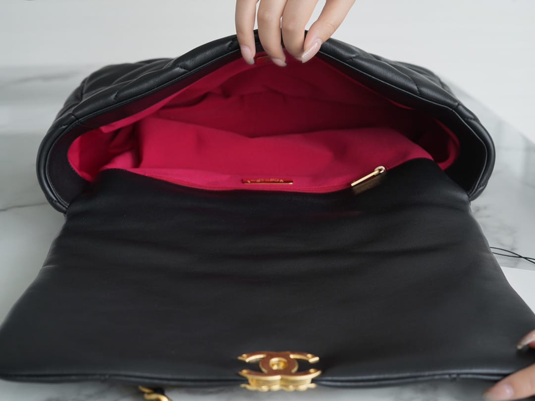 CHANEL 19BAG AS1162 black gold buckle large bag 25X36X11cm mysite