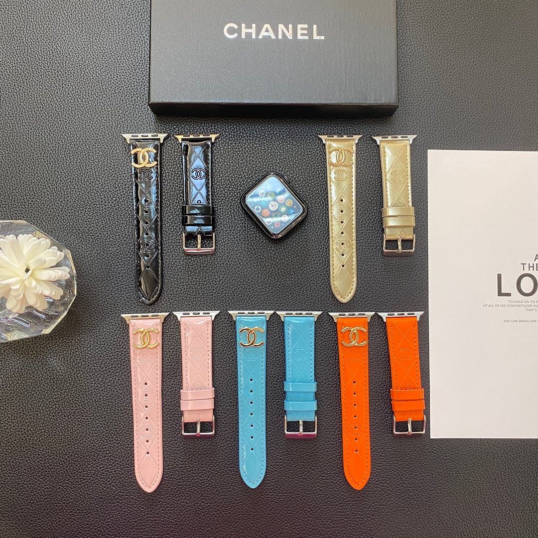 Glossy Leather Apple Watch Strap Luxury Metal Logo mysite
