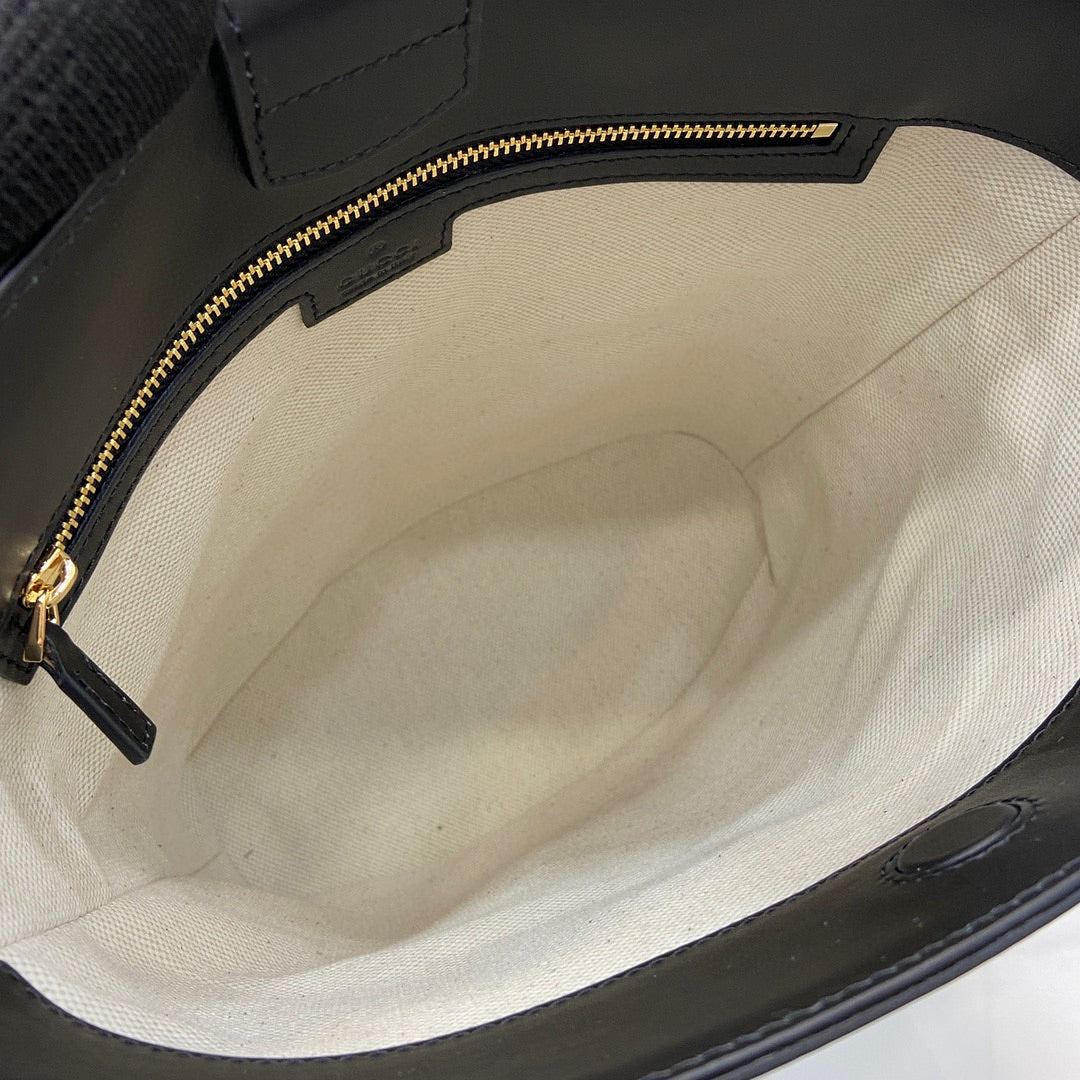 GUCCI small horsebit embellished leather bucket bag mysite