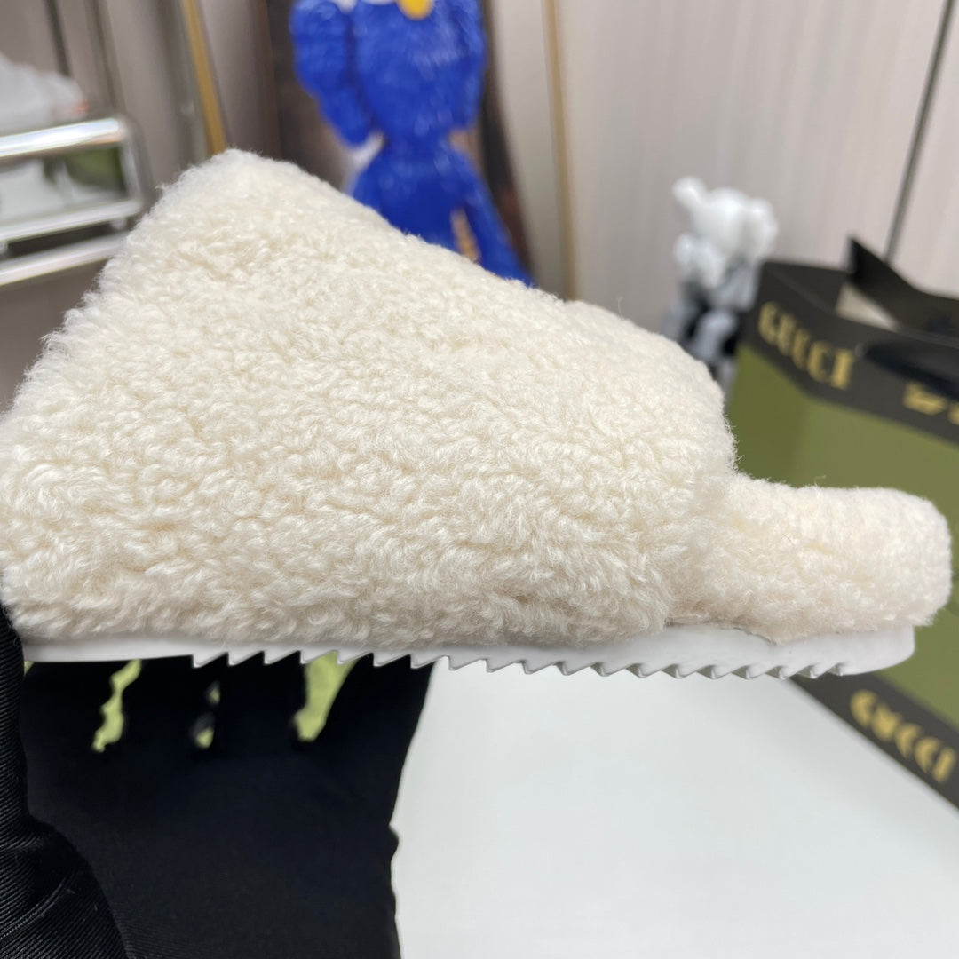 Trendy Co-Branded Wool Slippers mysite
